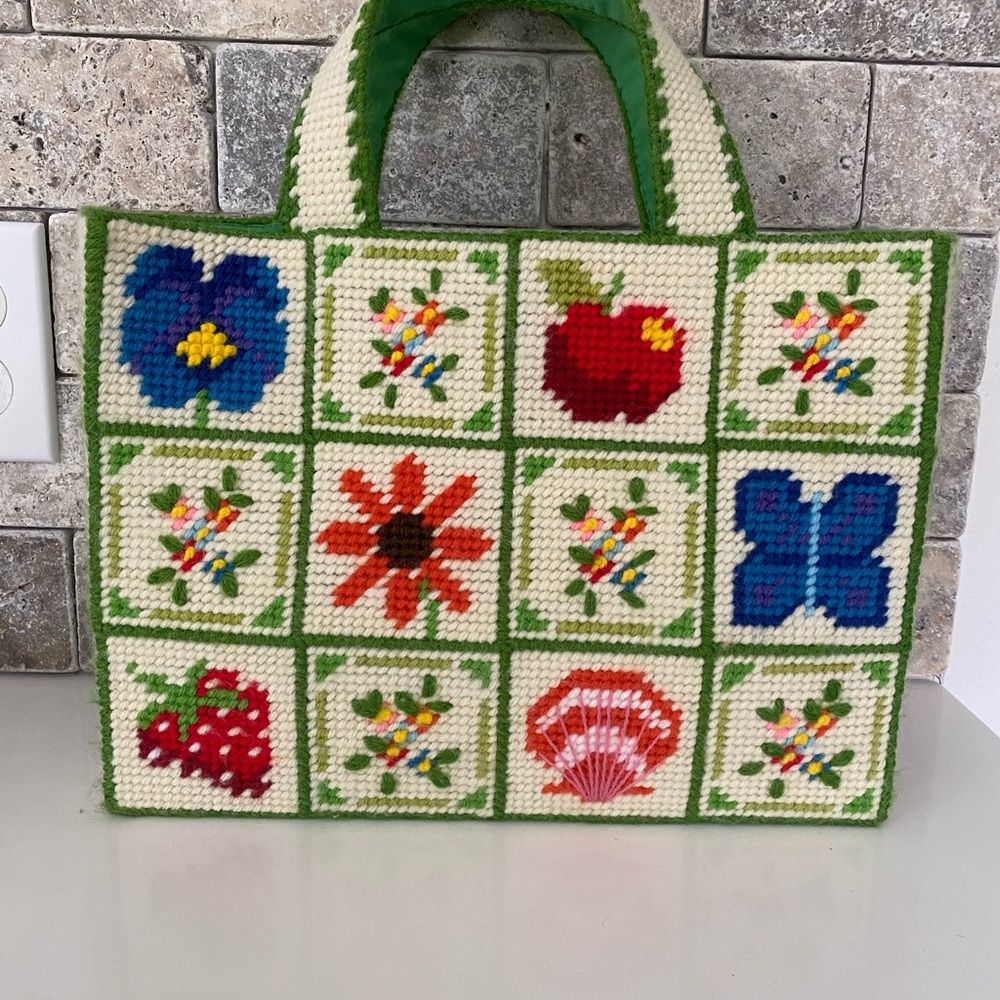 Vintage Rare Design Nature Handmade Needle Point Purse Cream And Green Patchwork - Picture 5 of 8